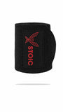 Wrist Wraps de Stoic brindan soporte y estabilidad a las muñecas, reduciendo el riesgo de lesiones y mejorando el control en levantamientos pesados